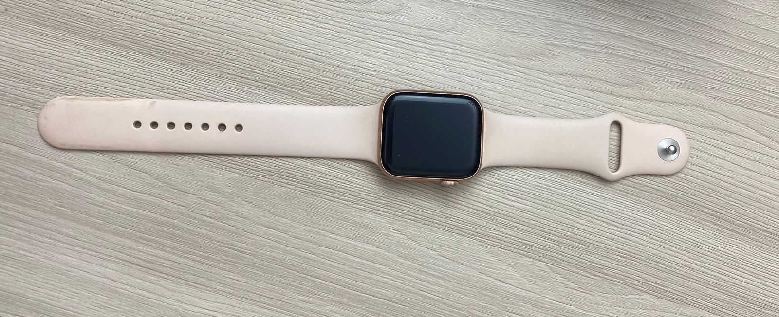 Apple Watch Series 5, 44 mm с коробкой и документами