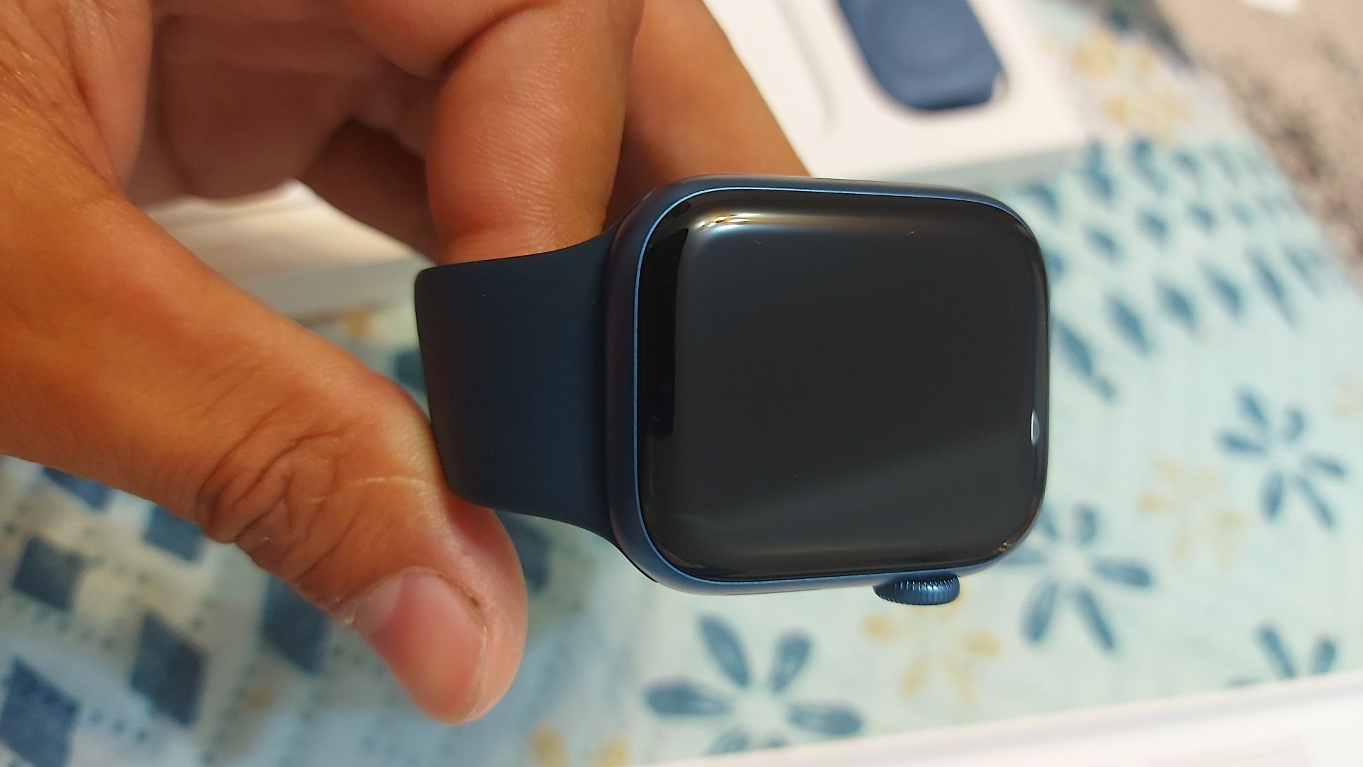Продам apple watch 7 в отличном  состоянии