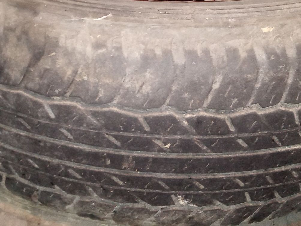 Продам резину 265/65/17 на prado б/у
