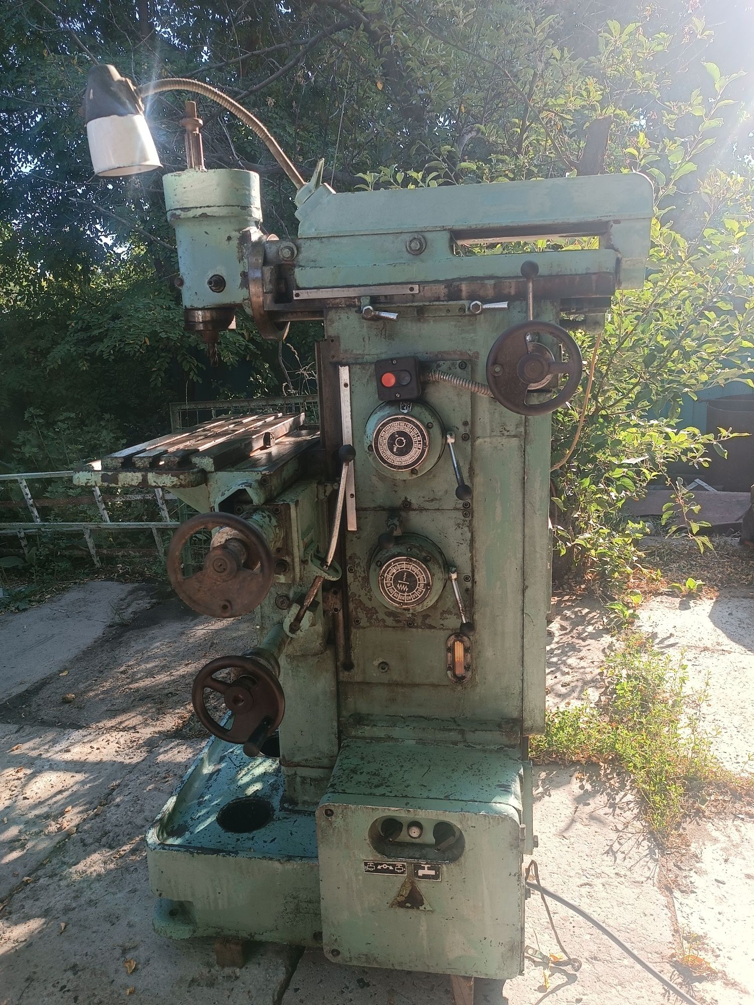 Фрезерный станок 675п