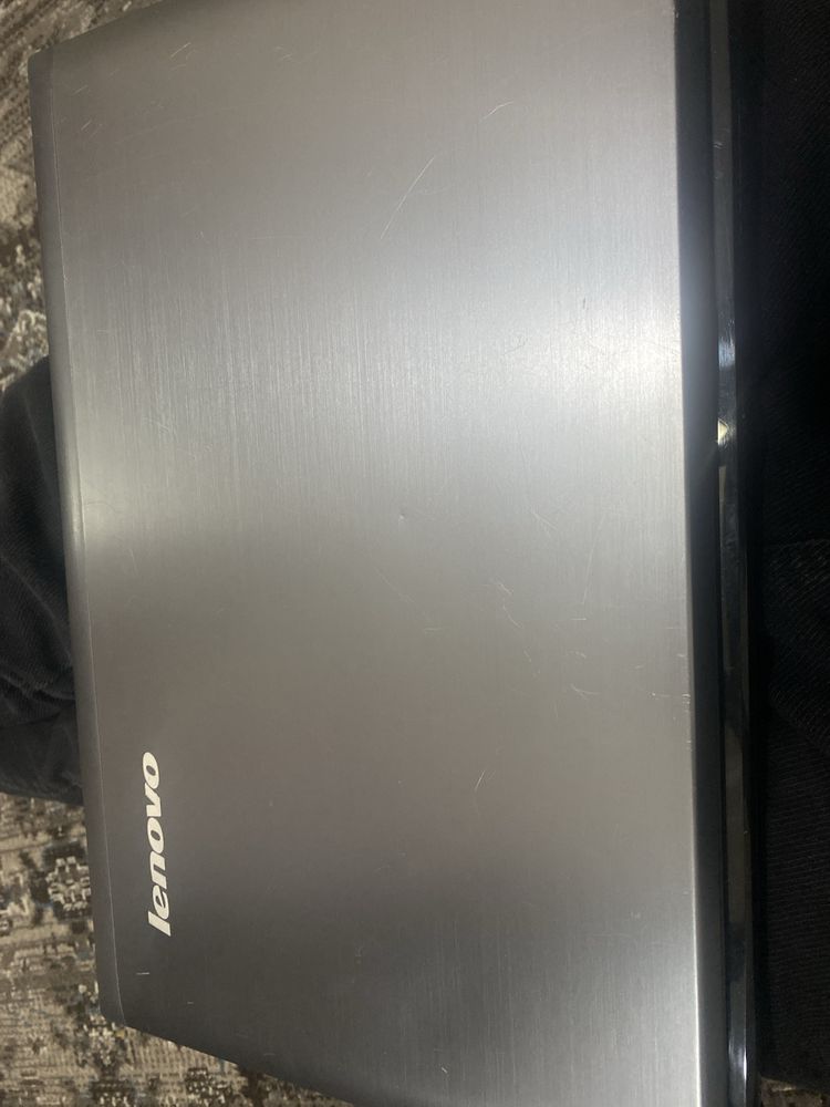 Ноутбук lenovo….