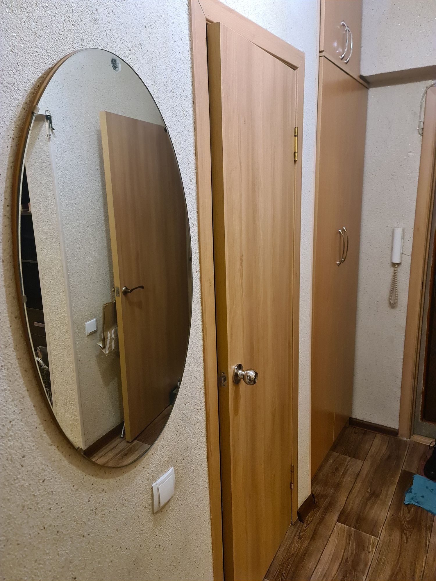 Продам 1 комнатную  квартиру