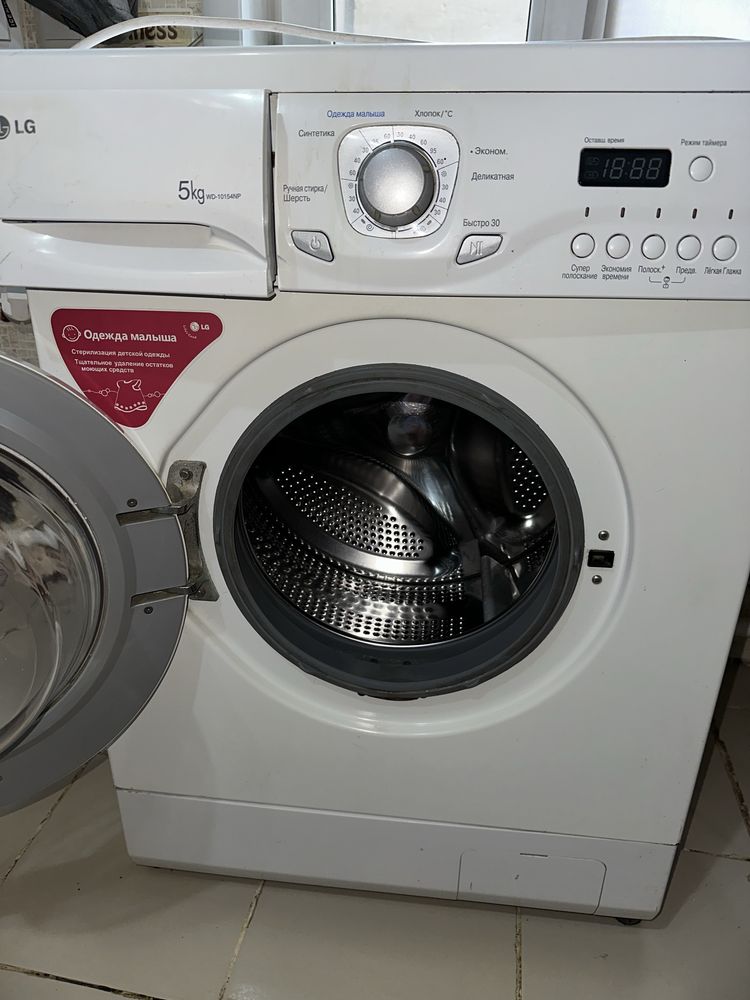 Продам стиральную машинку