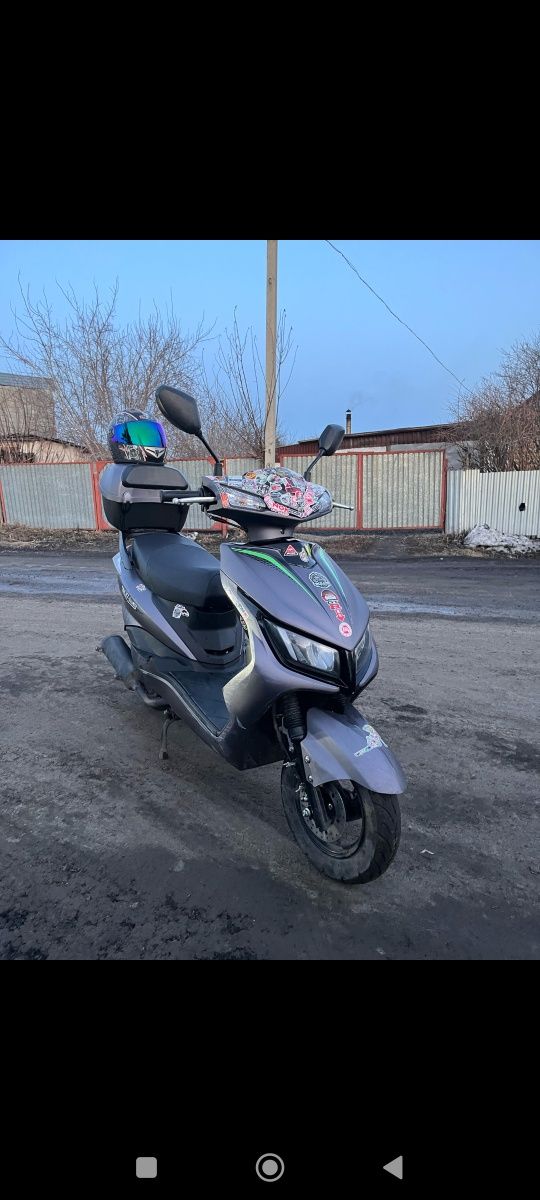 Продам скутер м8 125сс двигатель хаммер