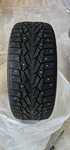 1 балон. Nokian Nordman 7 215/50 R17 95T с шипами