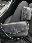 Продам сумку  GUESS ОРИГИНАЛ