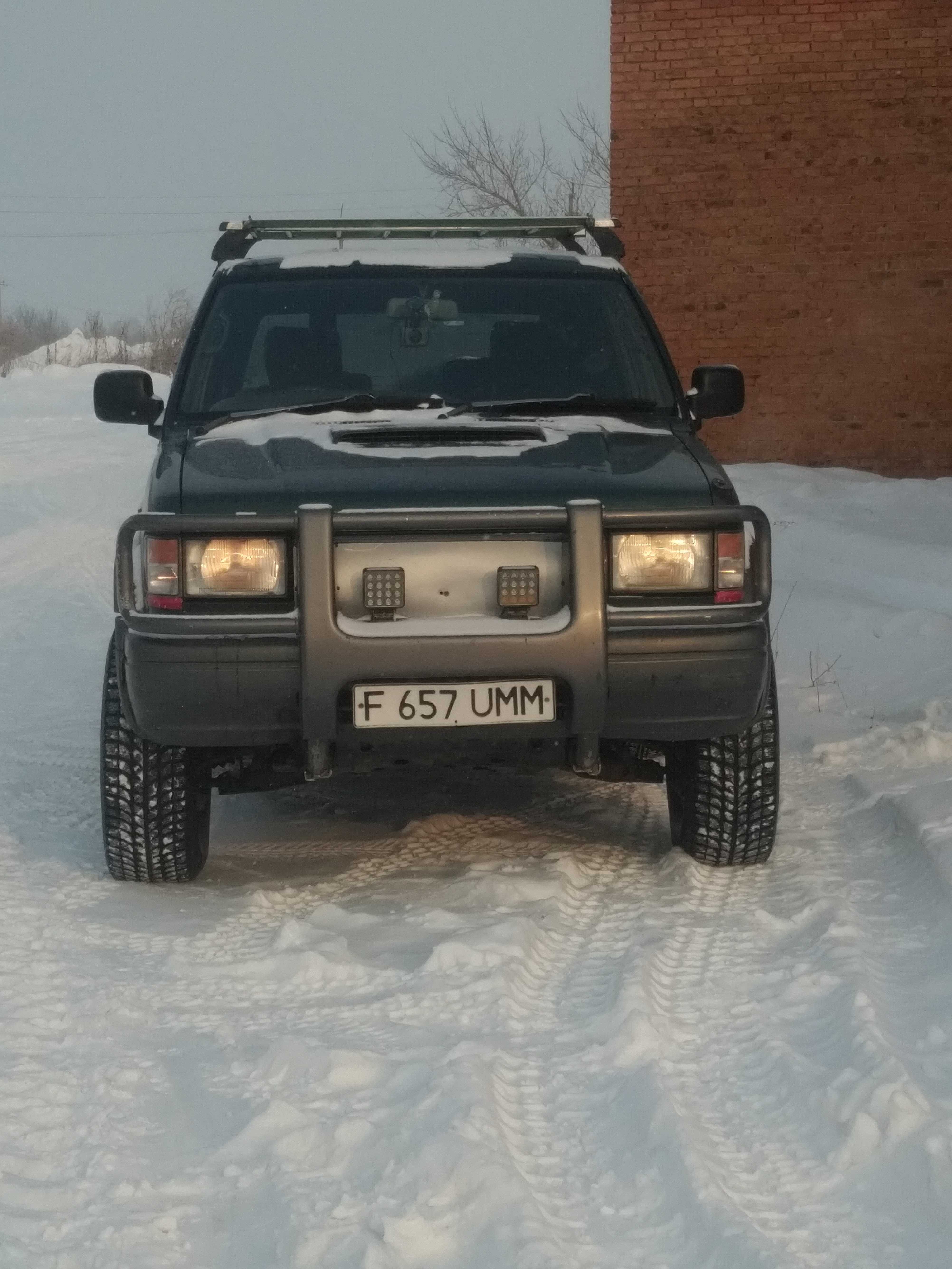 Продам серьезную машину Исузу Бигхорн.