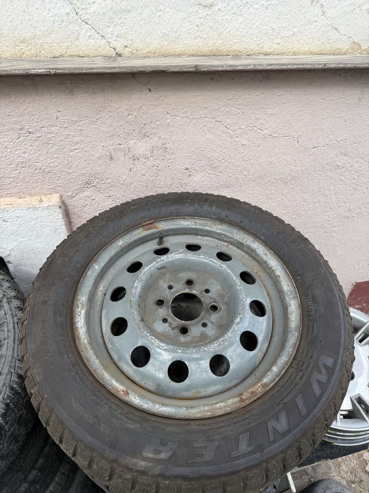 Диски с резиной зимней