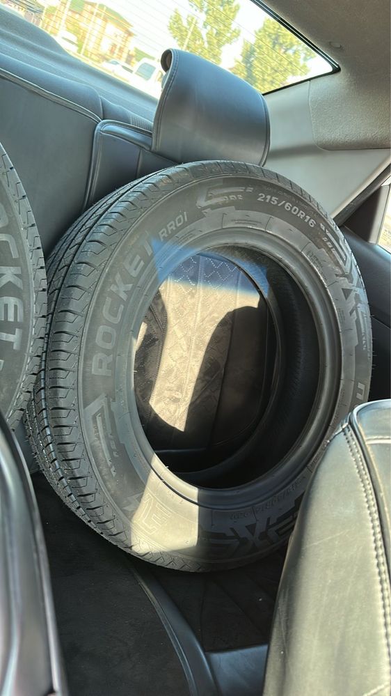 Шины для авто почти новые