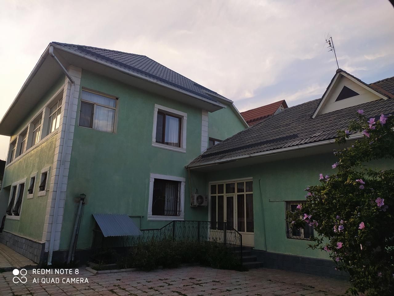 Отдельный дом, 220 кв м, 6 комнат