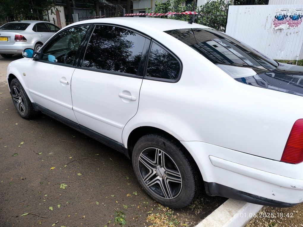 Продам машину срочно volkswagen passat B5