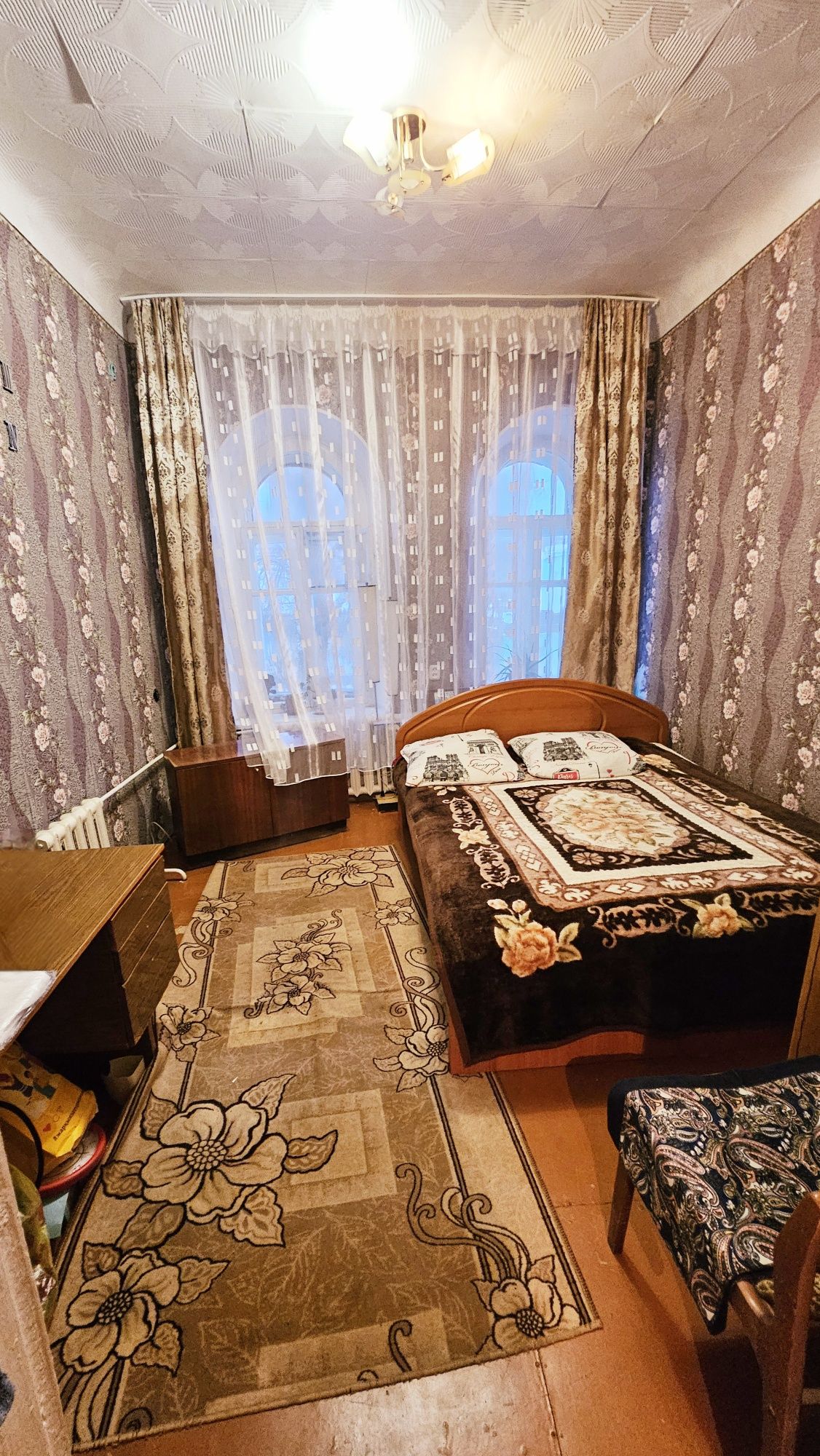Продам 2 ух ком квартиру. Центр