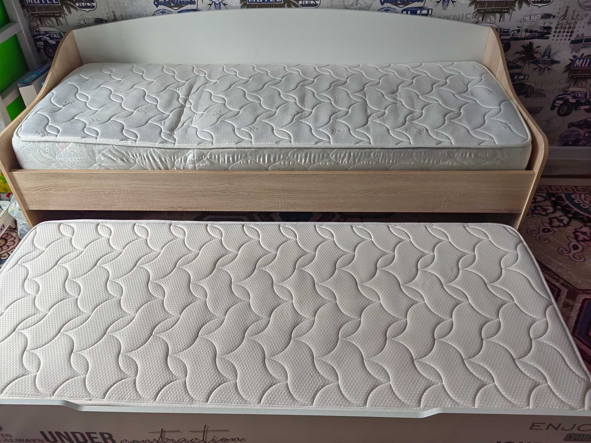 Продам детскую кроватку