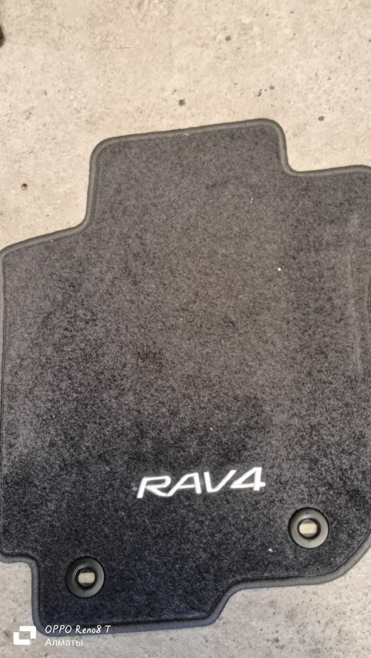 Коврики/полики для TOYOTA RAV4