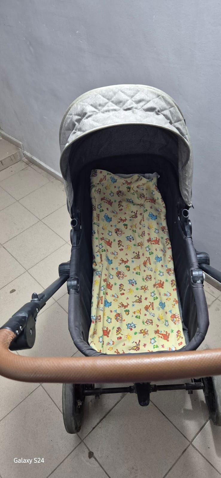 Коляска в хорошем состояний