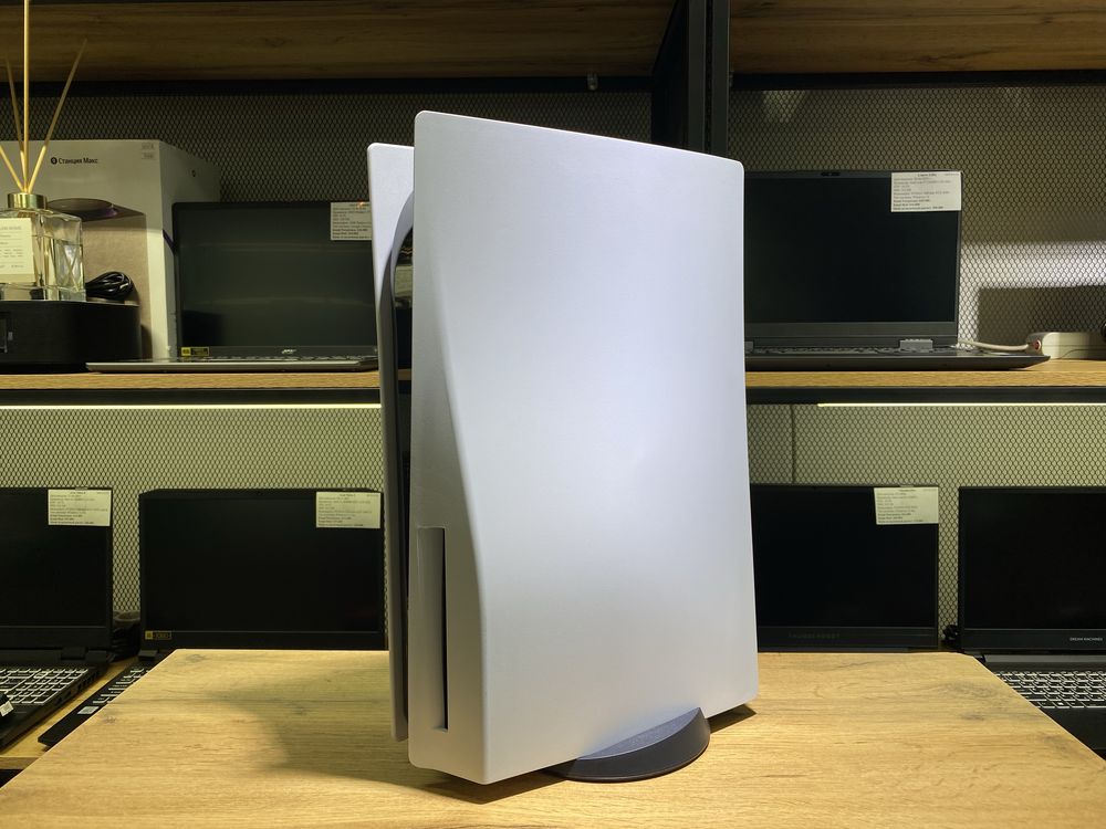 Sony PlayStation 5 Fat, 825 GB, 2 джойстика, подставка, 10381/А10