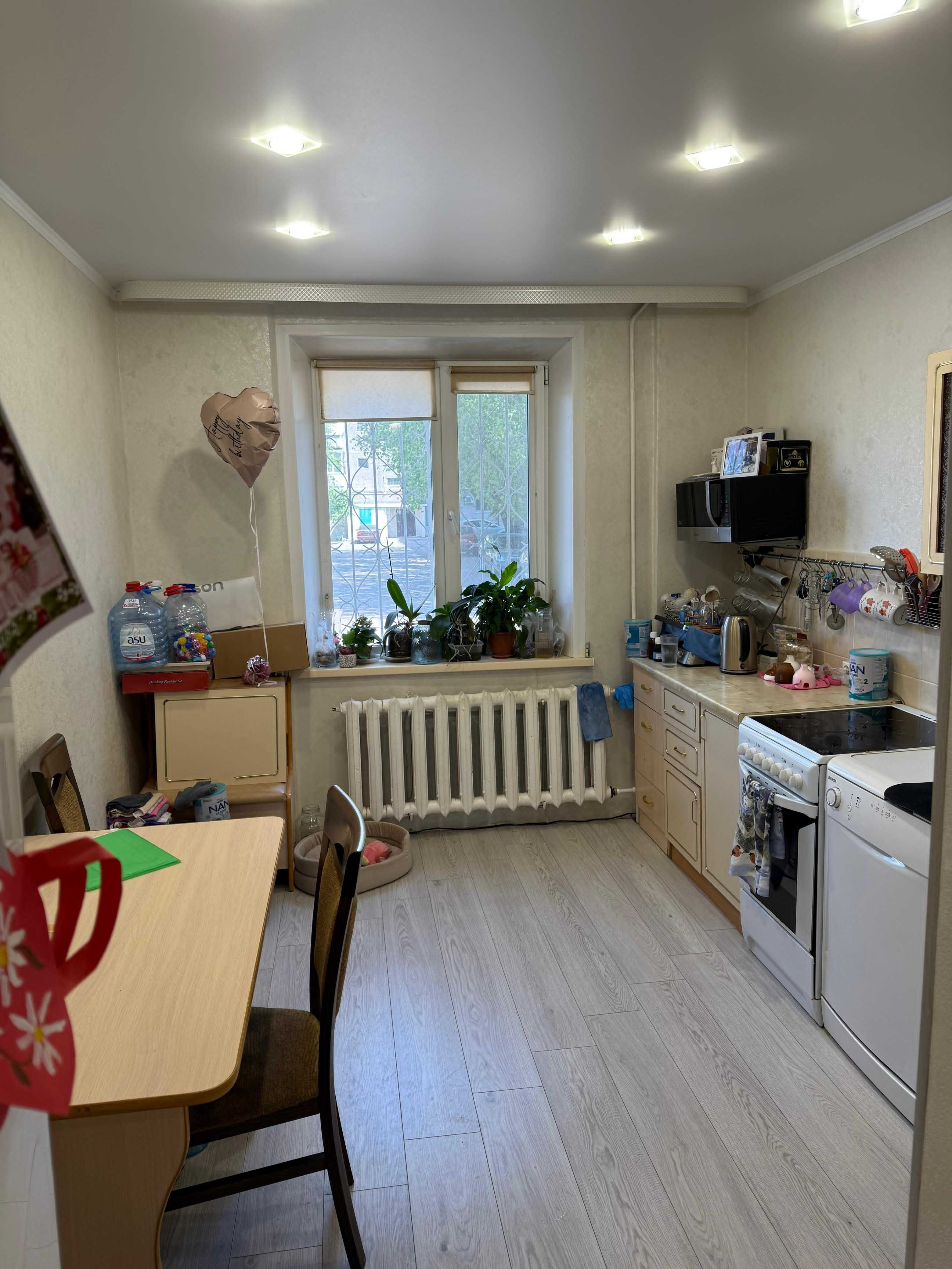 продам 2х комн квартиру 9мкр Гринвич