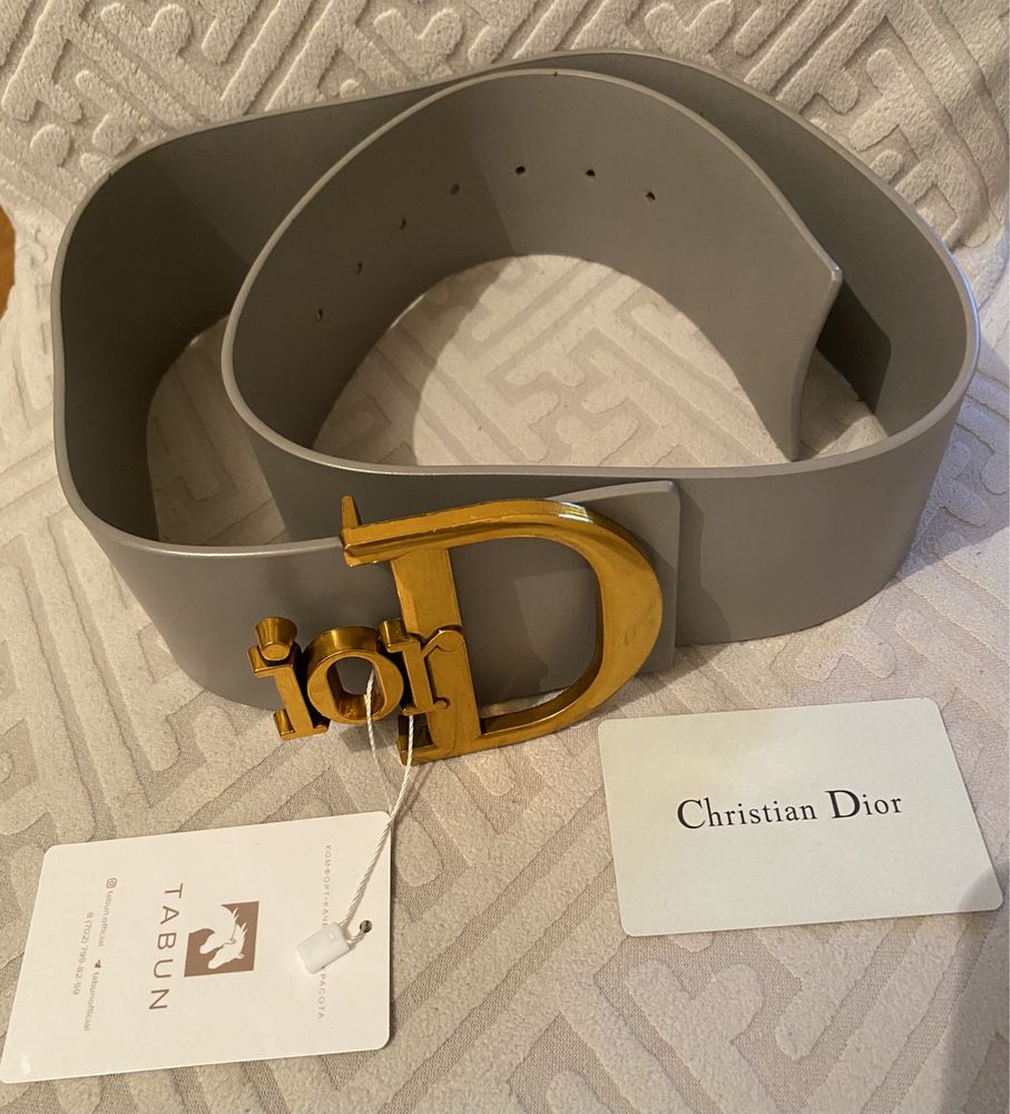 Продам Новый женский Кожанный ремень . Christian Dior