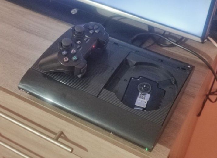 Приставка игровая пс 3