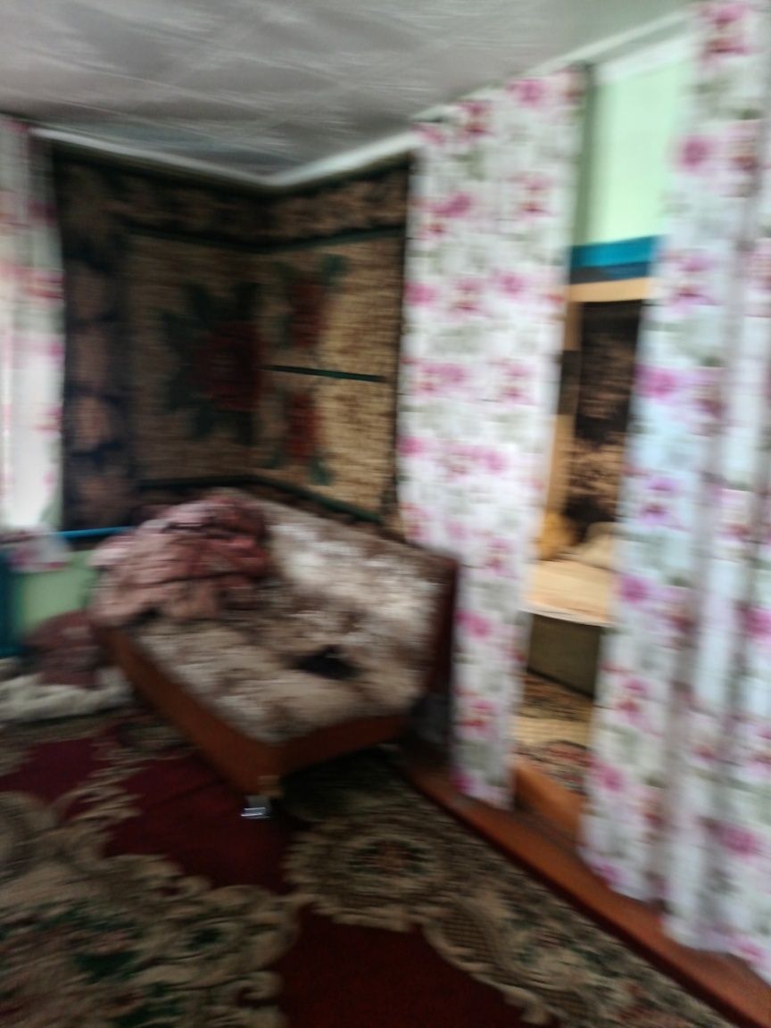 Продам дом из четырёх комнат