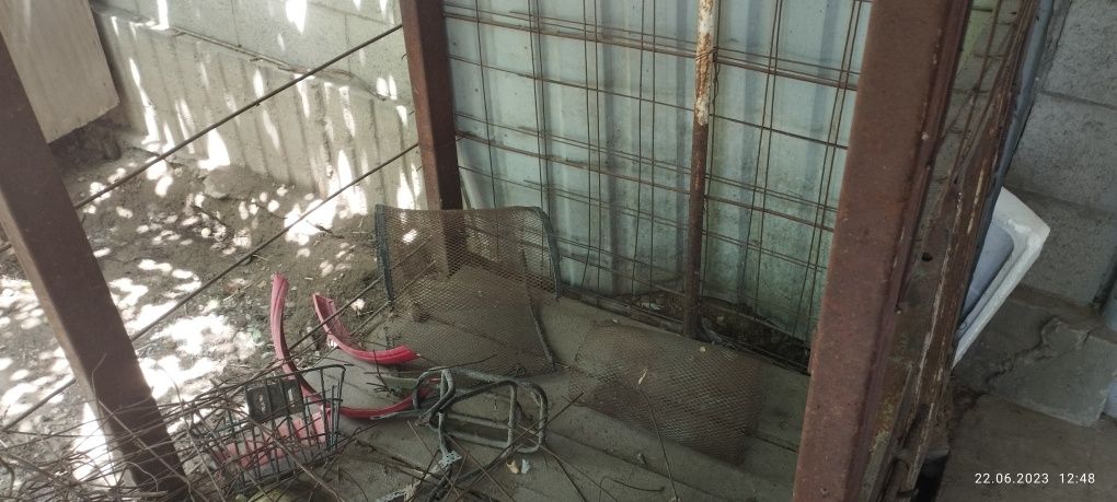 Продам  вальер 15 тысячи срочно