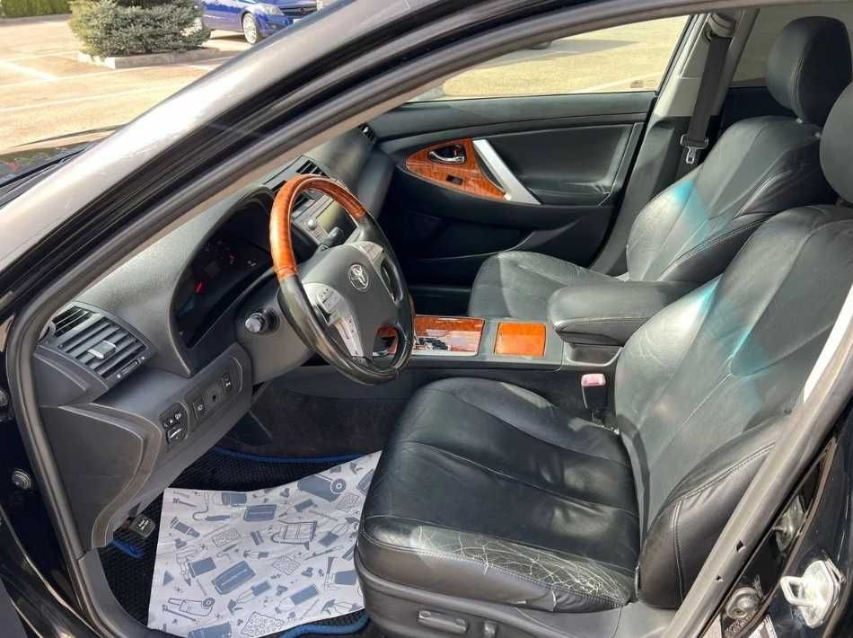 Продам Toyota Camry, 2010