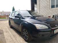 Автомобиль форд фокус
