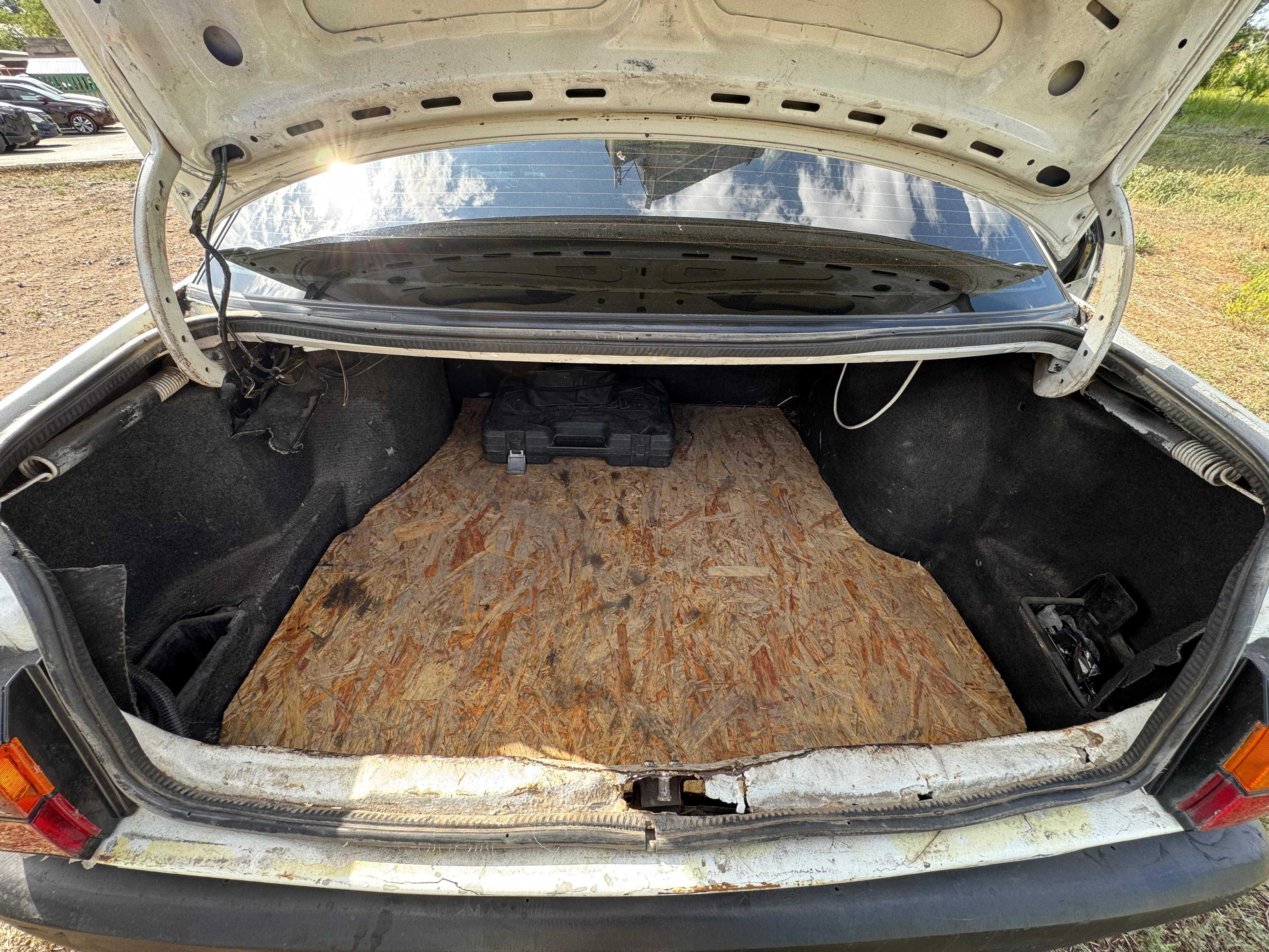 Volkswagen Passat 1990 г
