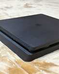Игровая приставка PS4