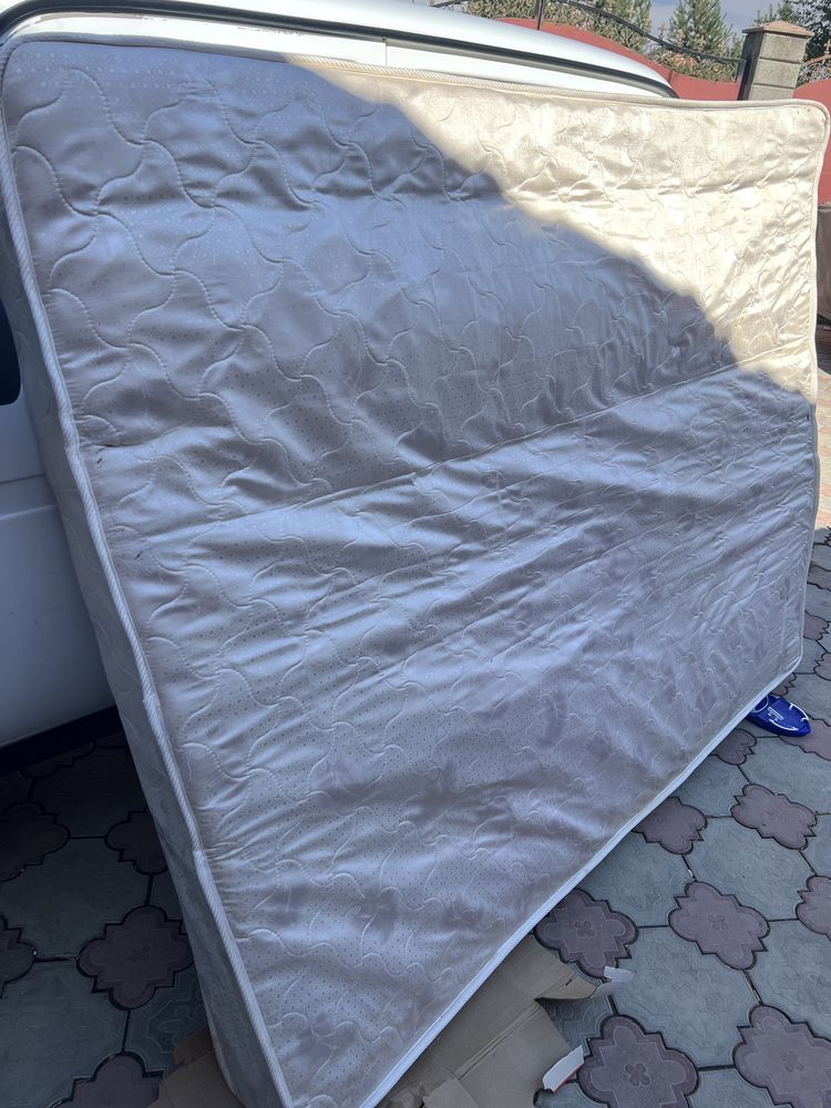Продам матрас б/у