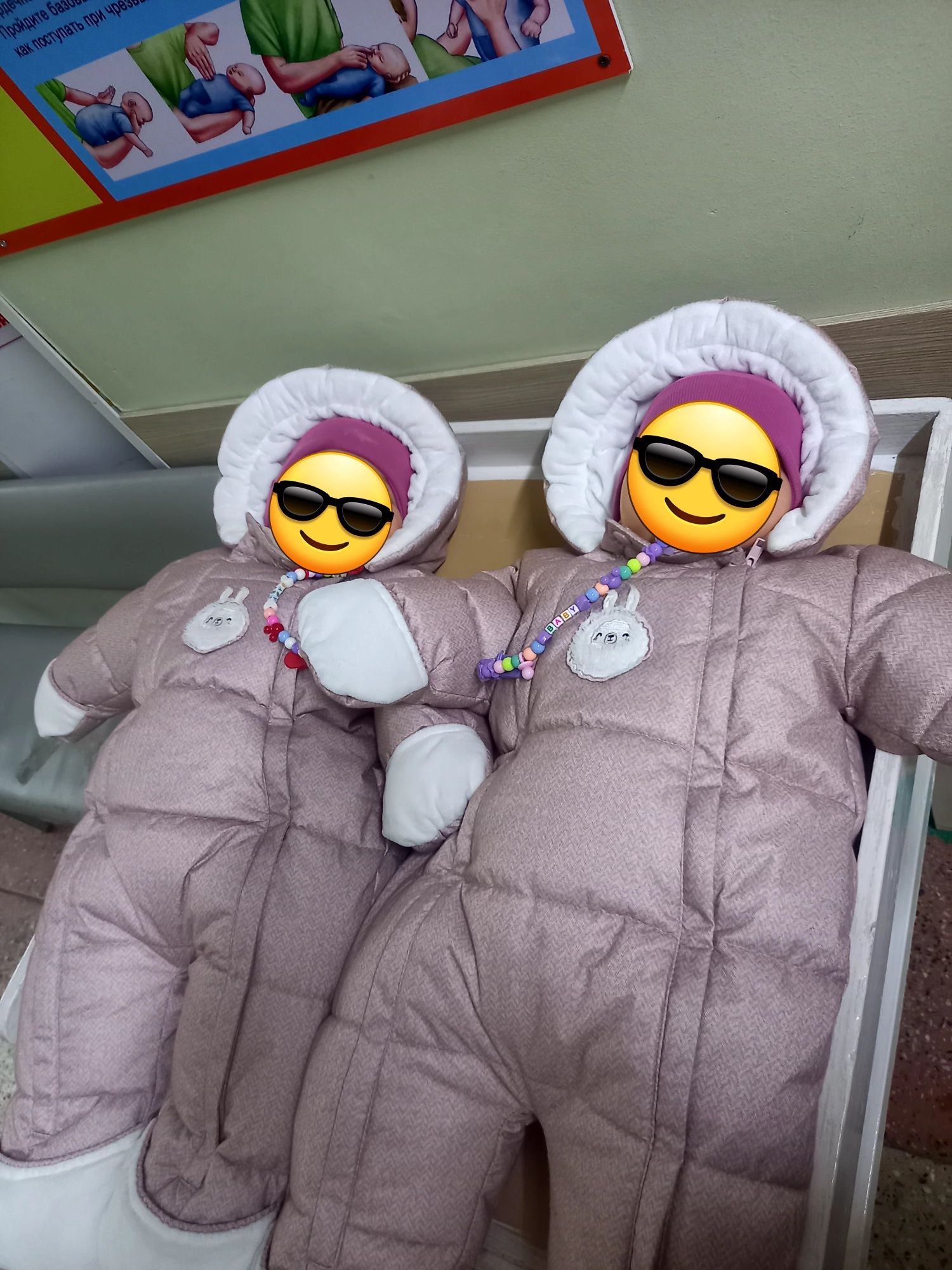 Продаётся комбенизоны,одевали немного, каждая по 6000тг