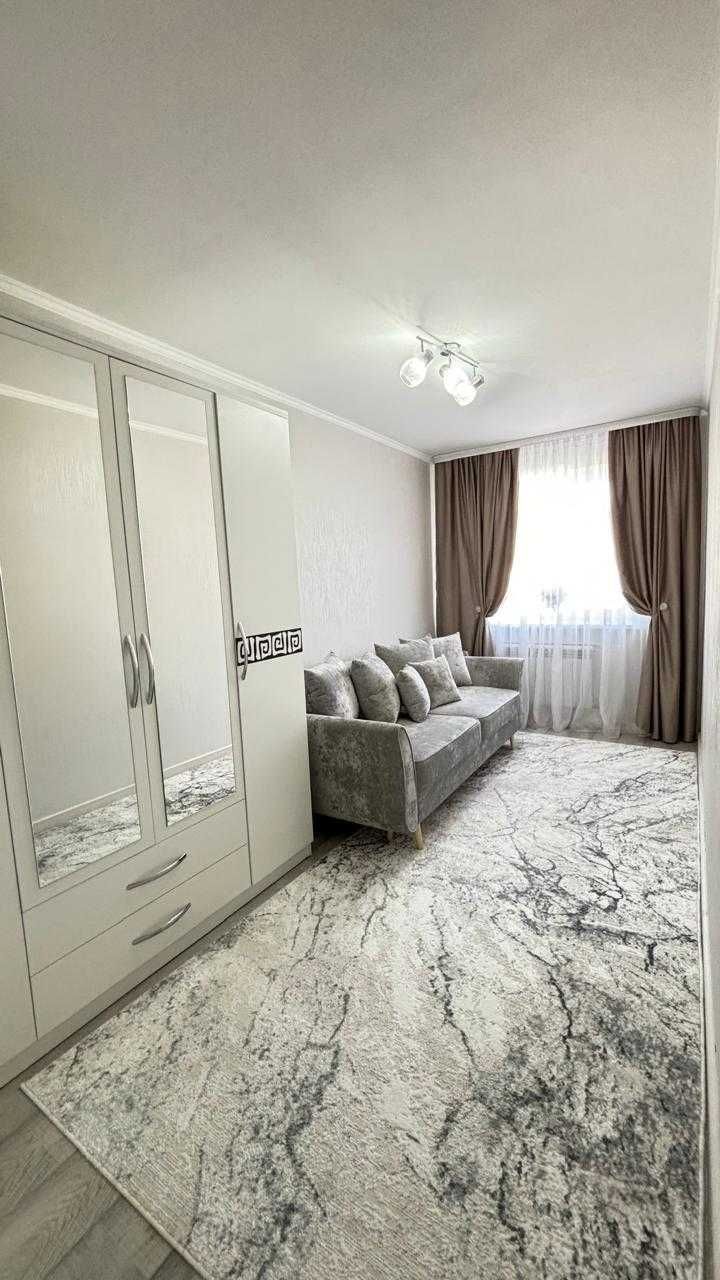 Продаётся 3 ком квартира мкр ЖЕНИС