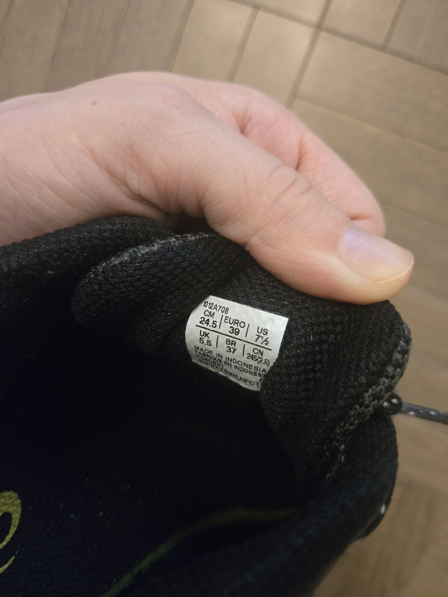 Кроссовки Asics 38
