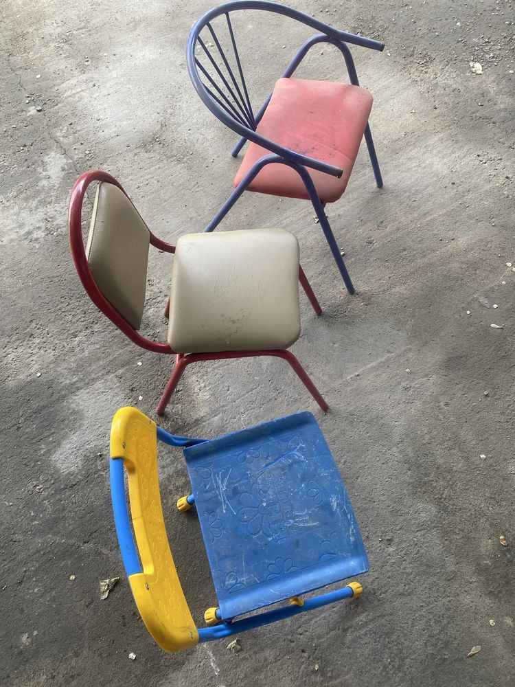 Детские стульчики продам