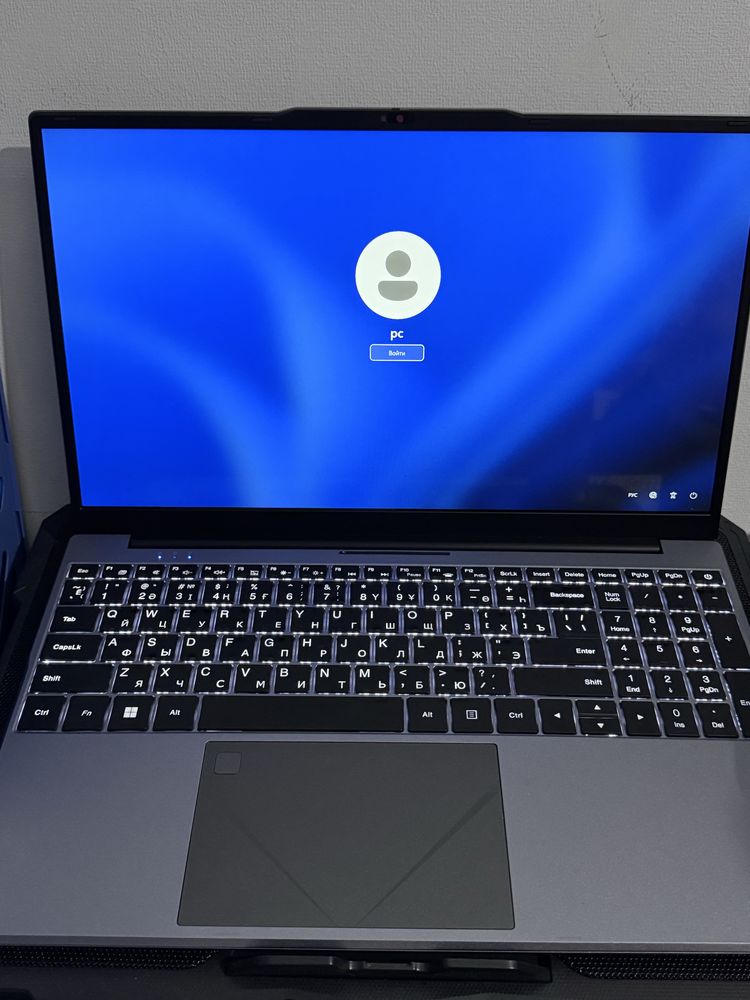 Ноутбук ZFR TK-E 157 15.6