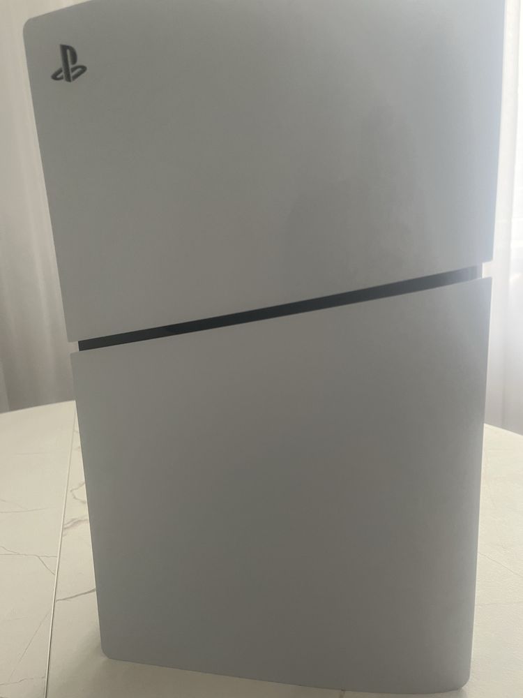 Продам PS5 срочно
