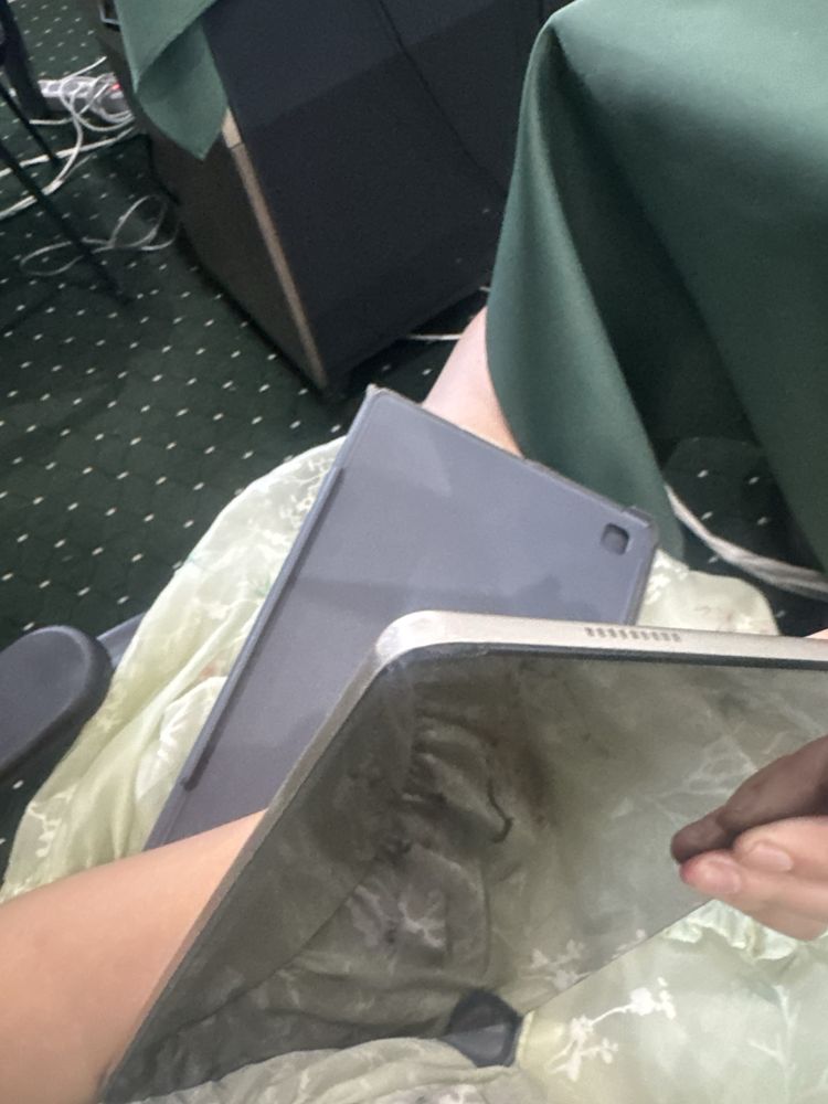 Galaxy tab A7 продам