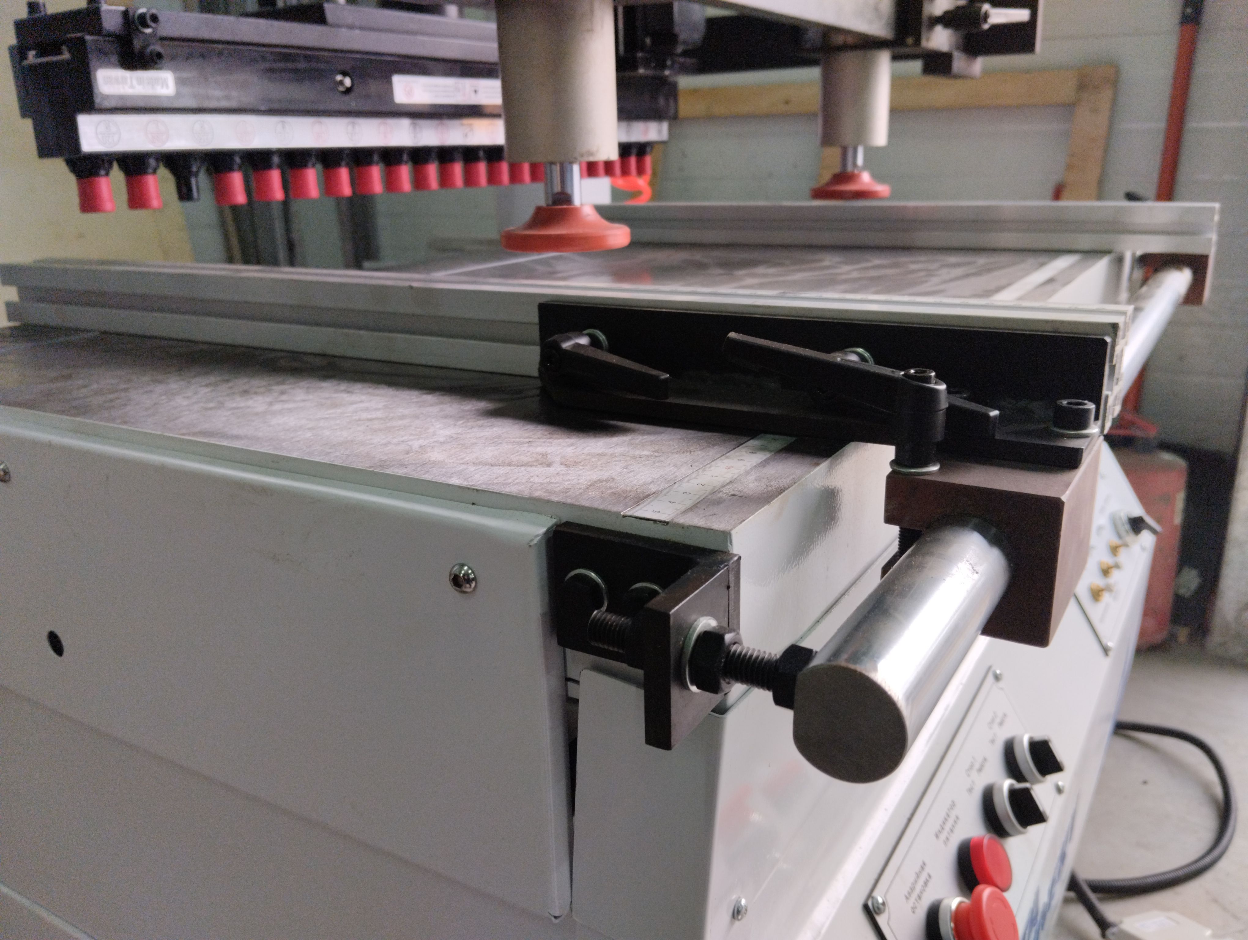 Сверлильно-присадочный станок DELTAMACHINERY DM Pro Line 21W