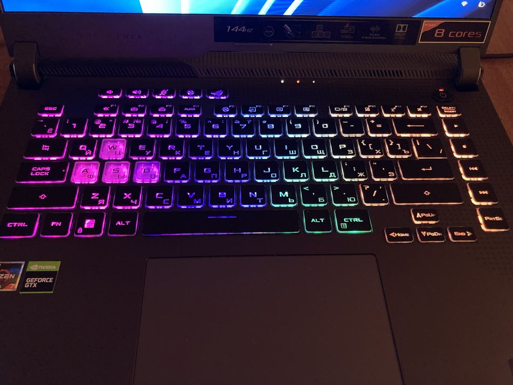 Продам игровой ноутбук Asus Rog Strix G15