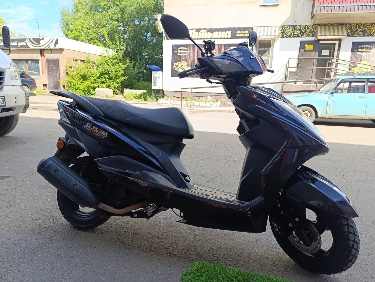 Продам скутер без учета