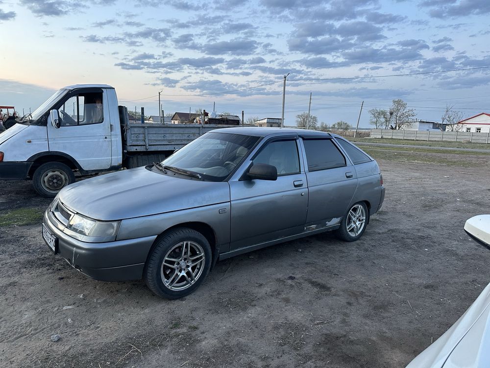 Продам ваз12 2007г богдан 900000т в хорошем состояние