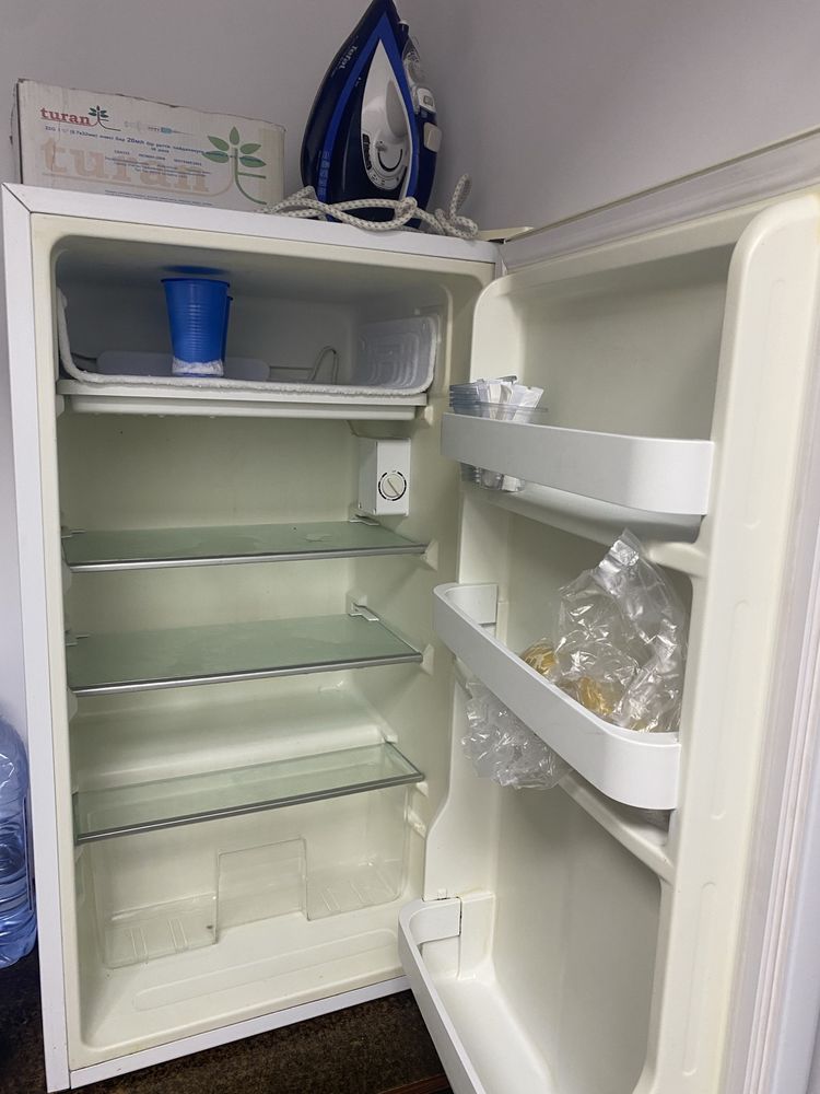 Продам холодильник