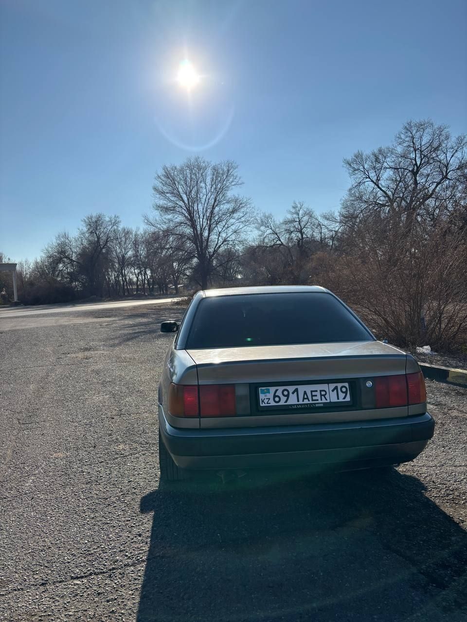Audi 100 с4 2.3  .