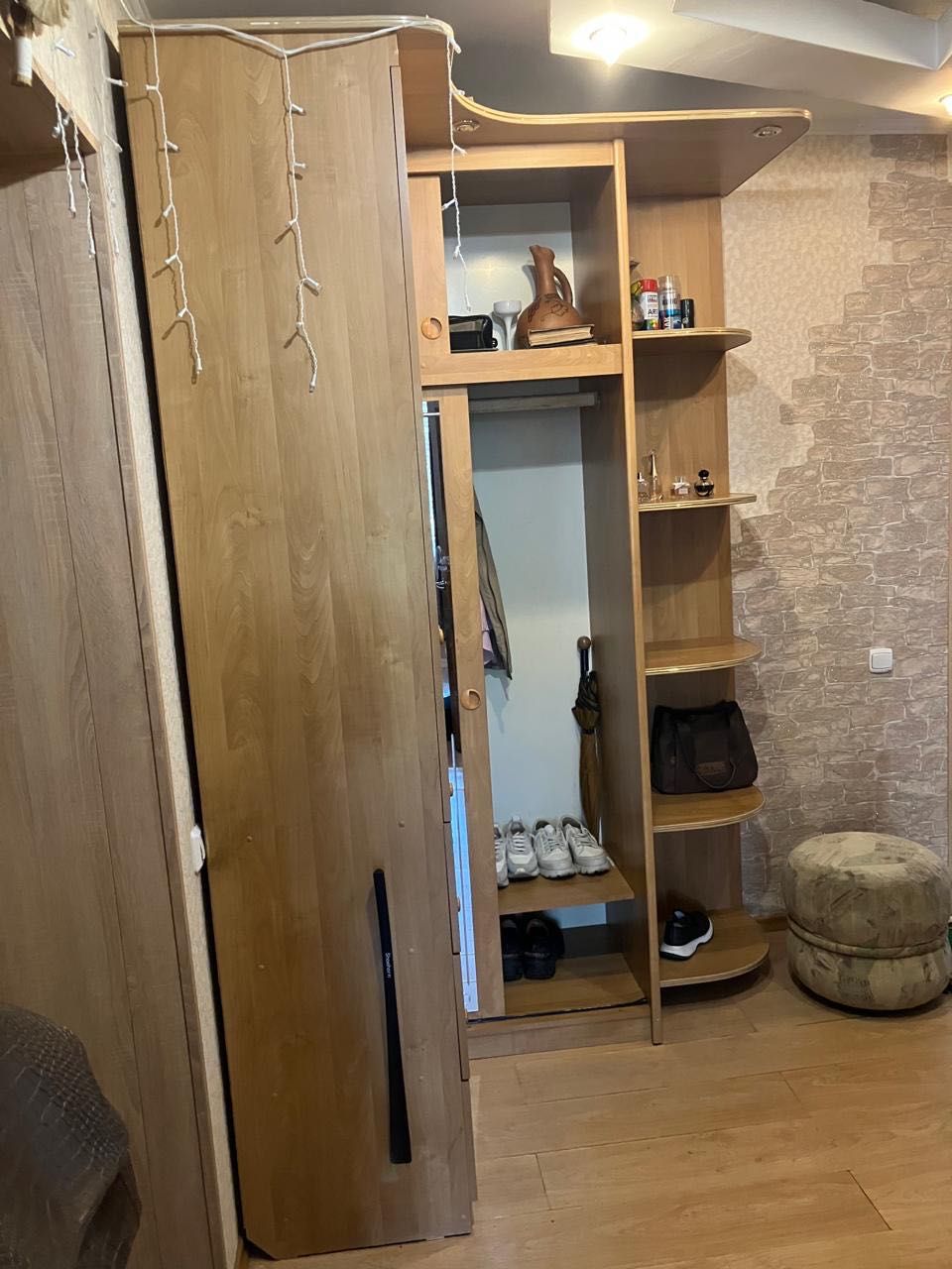 продам шкаф-прихожая