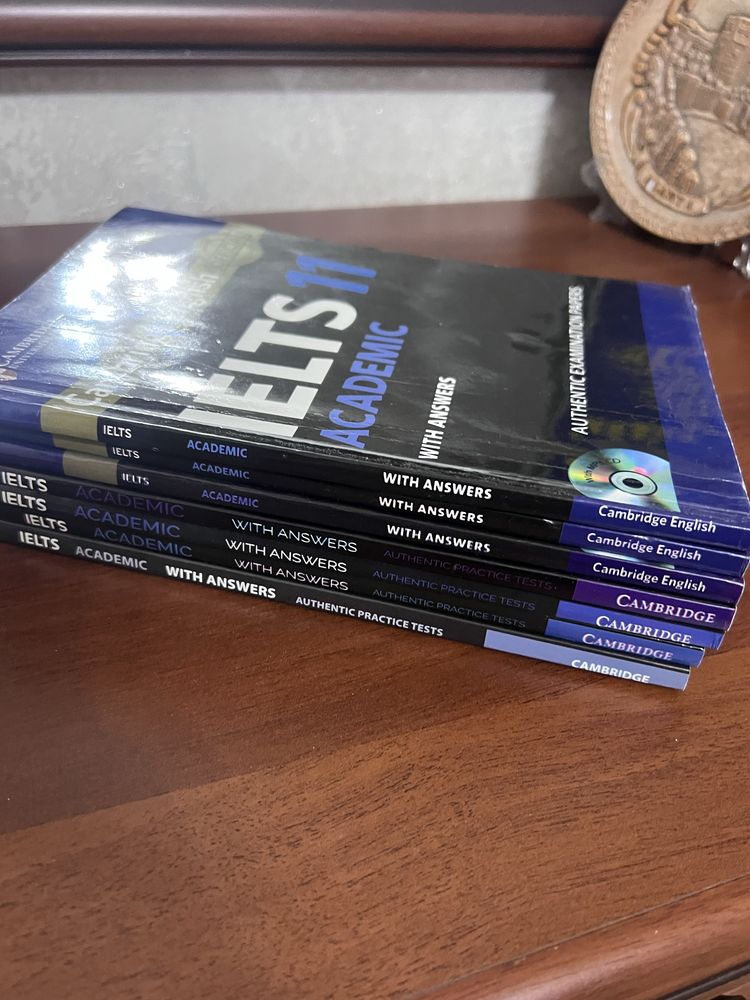 Книги для подготовки к IELTS academic. Оффициальные от Кембридж.