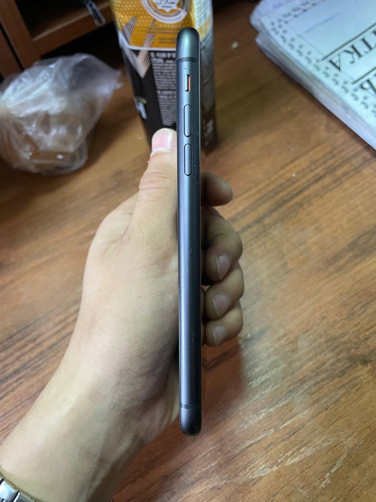 iPhone11 каробка бар
