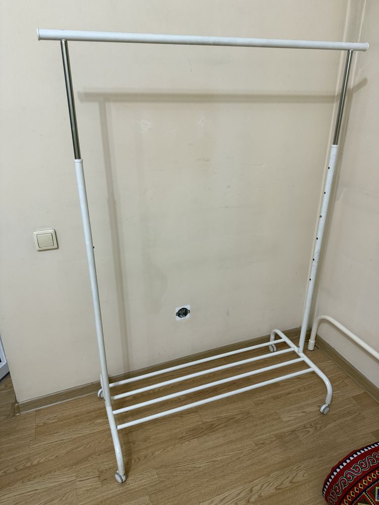 Продаю вешалку икеа