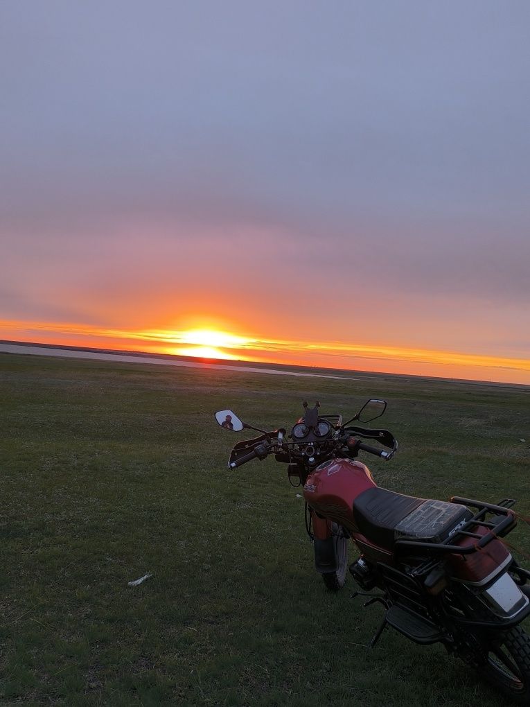 Suzuki gsx 200..