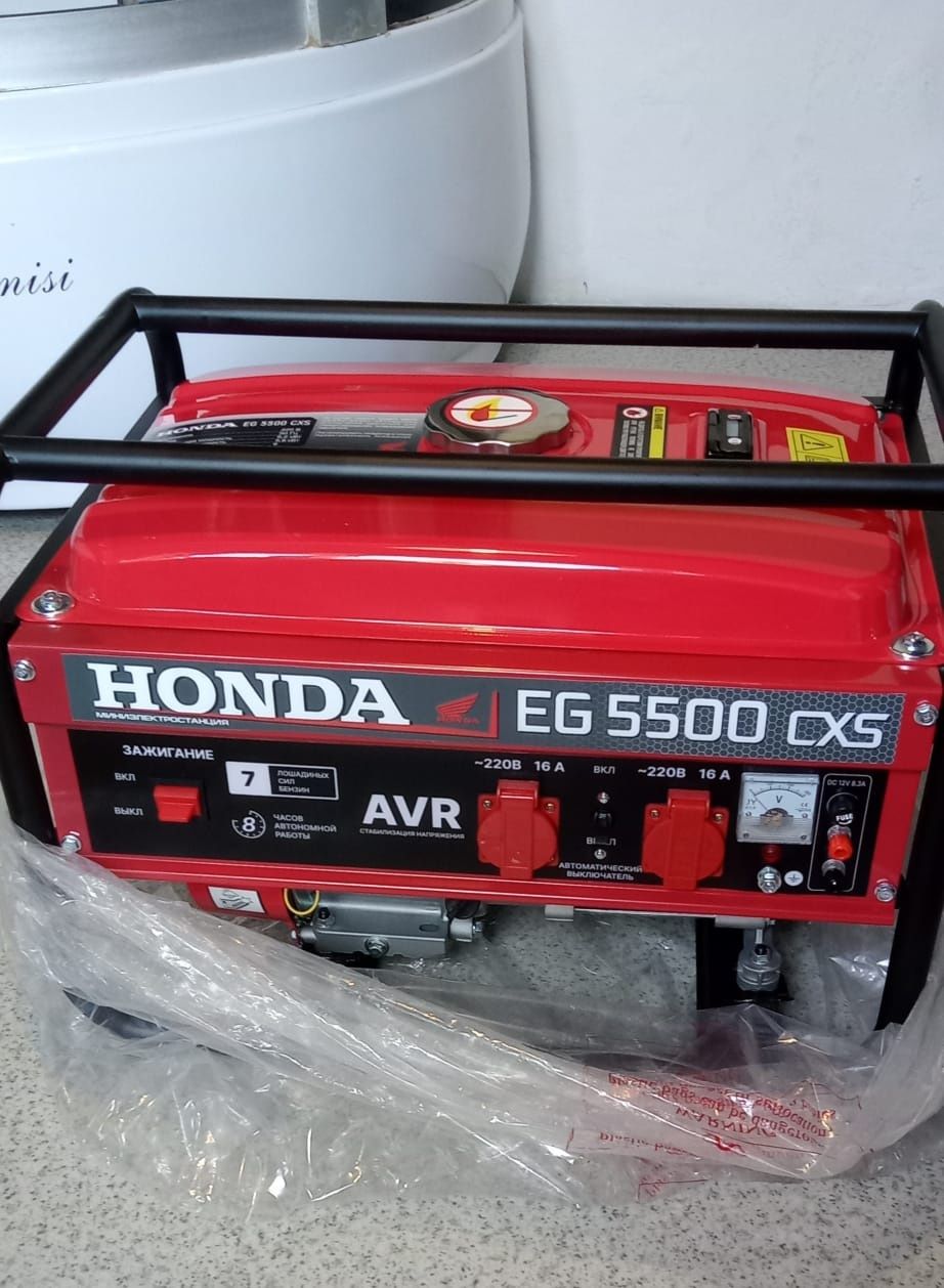 Бензиновый генератор Honda eg 5500 cxs