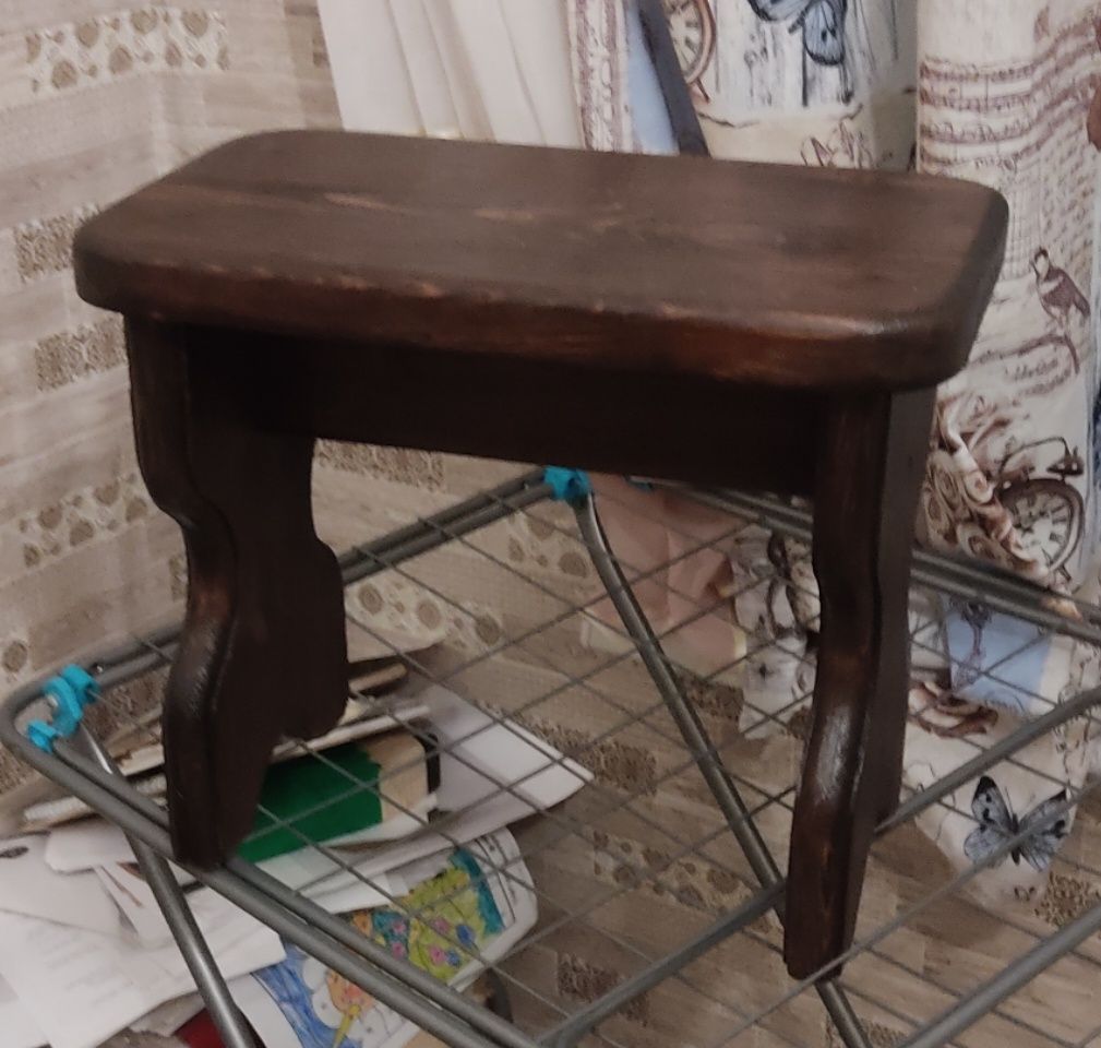 Новая скамейка .